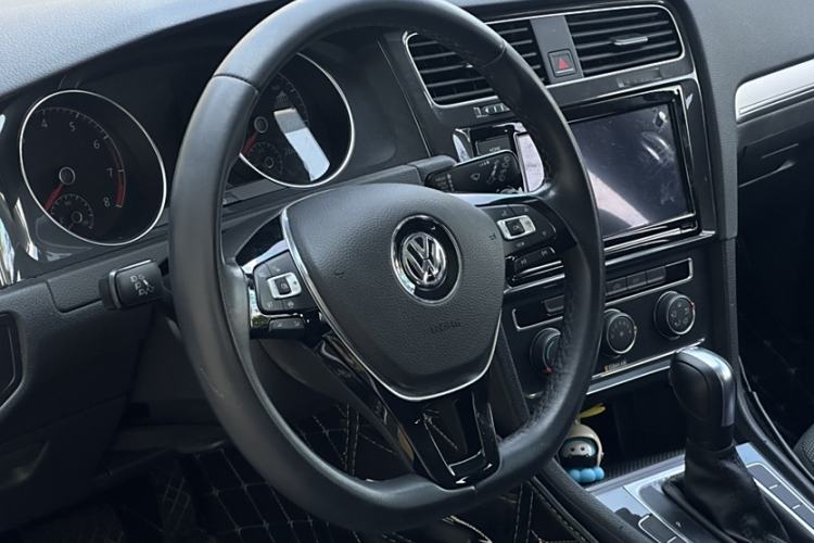 Used Volkswagen Golf 2019 280TSI DSG Comfort Version China VI Standard
