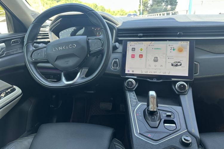 Used Lynk & Co 05 2020 2.0TD Two-Wheel Drive Shine Halo
