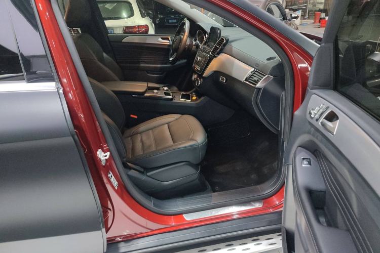 Used Mercedes-Benz GLE Coupe 2017 GLE 320 4MATIC Coupe SUV
