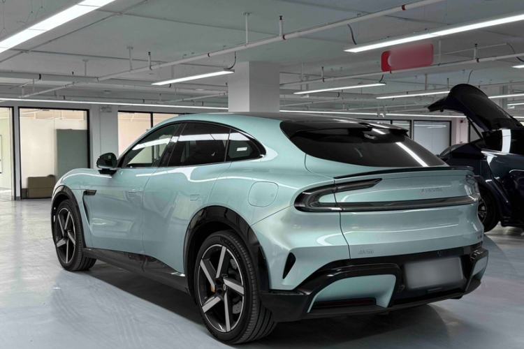 Used  YU7 2025 Ultra-Long Range High-Performance All-Wheel-Drive Max Edition