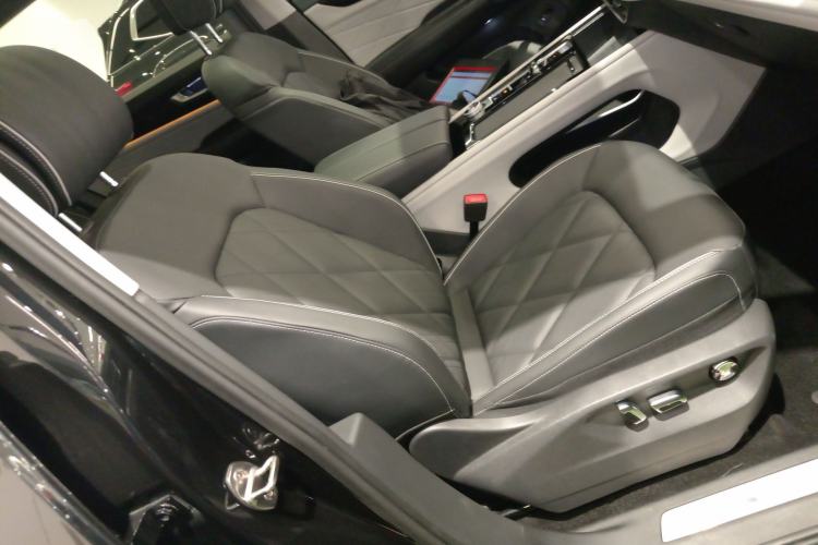 Used Volkswagen Teramont 2024 380TSI Four-Wheel Drive Longxiang Edition
