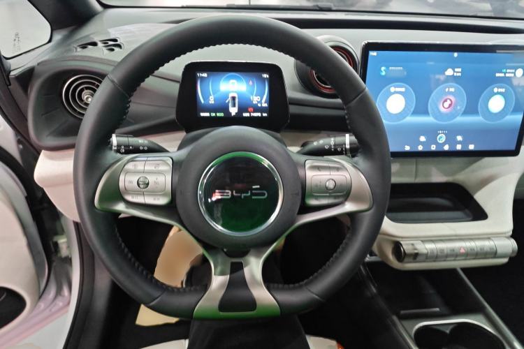 Used BYD Dolphin 2021 405 km Fashion Edition
