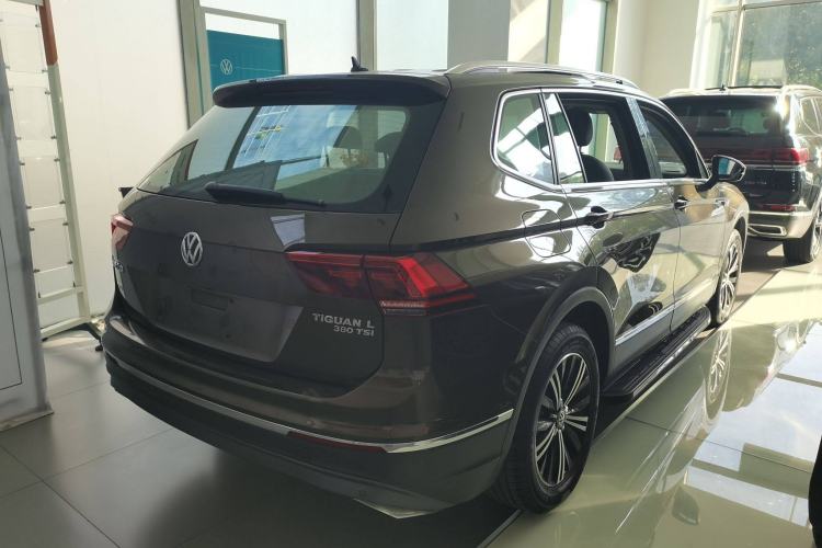 Used Volkswagen Tiguan L 2017 380TSI Automatic All-Wheel-Drive Luxury Edition