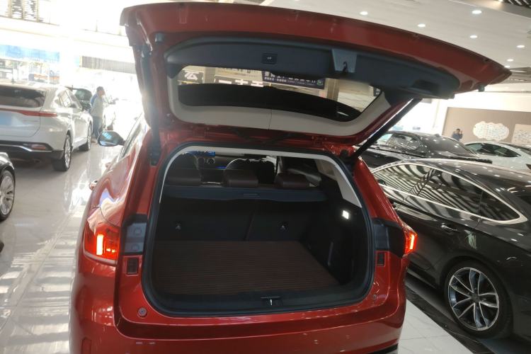 Used Wey VV6 2021 2.0T Two-Wheel Drive Smart Protection+
