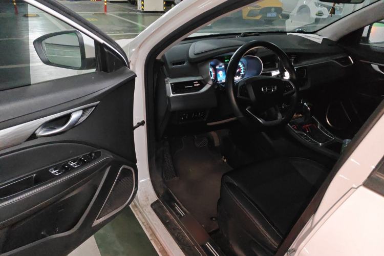 Used Geely Auto Emgrand 2019 Leading Edition 1.5L CVT Luxury Model China VI Standard
