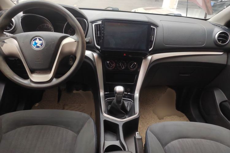 Used Venucia T70 2016 1.6L Manual Ruixing Edition