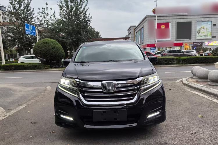 Used Honda Elysion 2016 2.4L Luxury Edition
