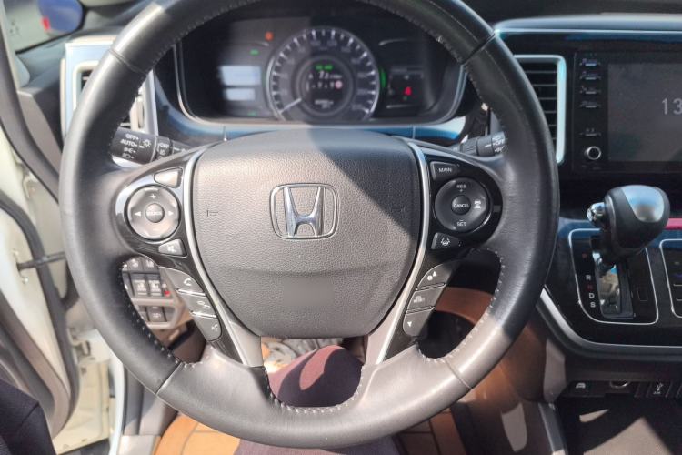 Used Honda Elysion 2019 2.0L Hybrid Luxury Edition
