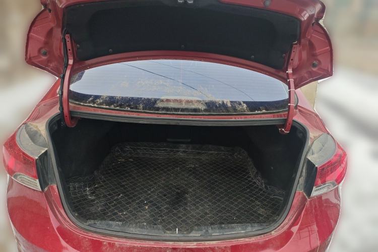 Used Hyundai Elantra 2015 1.6L Automatic Luxury Model