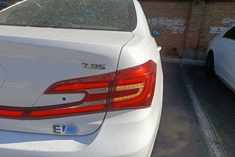 Used BYD Qin New Energy 2018 Qin EV450 Smart Connect Prestige Model
