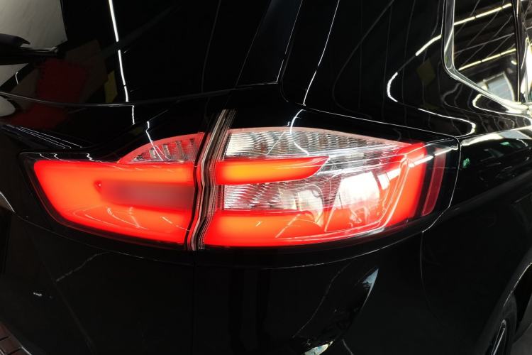 Used Ford Edge 2020 EcoBoost 245 Two-Wheel Drive Titanium 7-Seater
