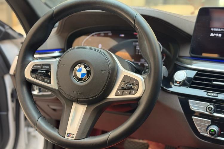 Used BMW 5 Series 2022 Restyled 525Li M Sport Package
