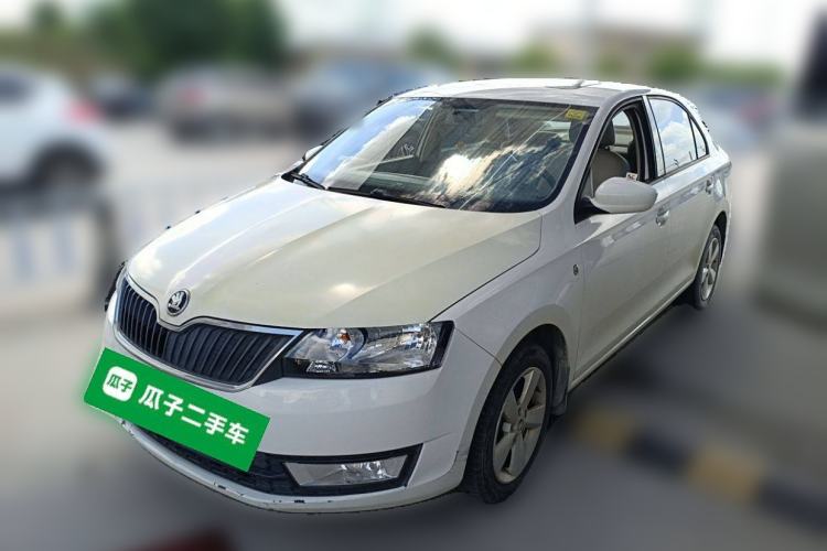 Used Skoda Rapid 2015 1.6L Manual Smart Selection Model
