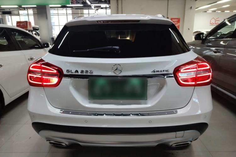 Used Mercedes-Benz GLA 2017 GLA 220 4MATIC Fashion Model
