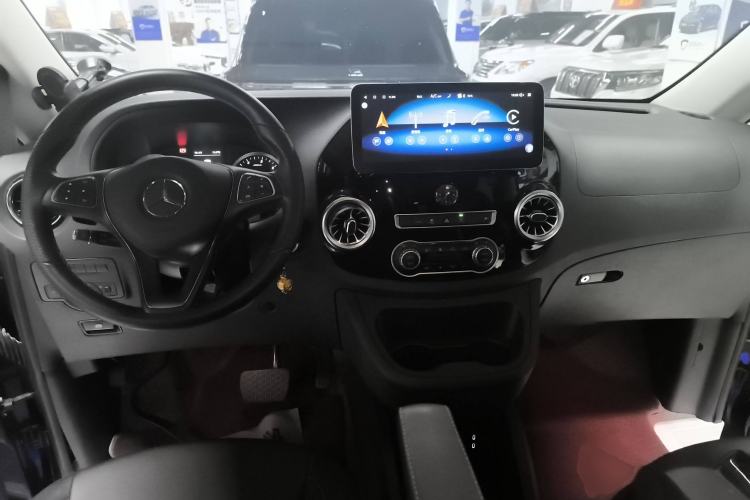 Used Mercedes-Benz Vito 2023 2.0T Business Version 7 Seats