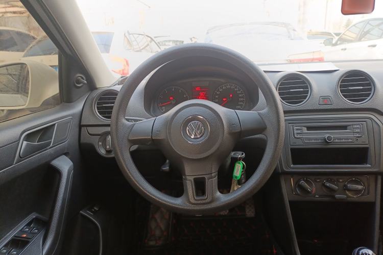 Used Volkswagen Jetta 2015 Zhuihui Edition 1.4L Manual Fashion Model