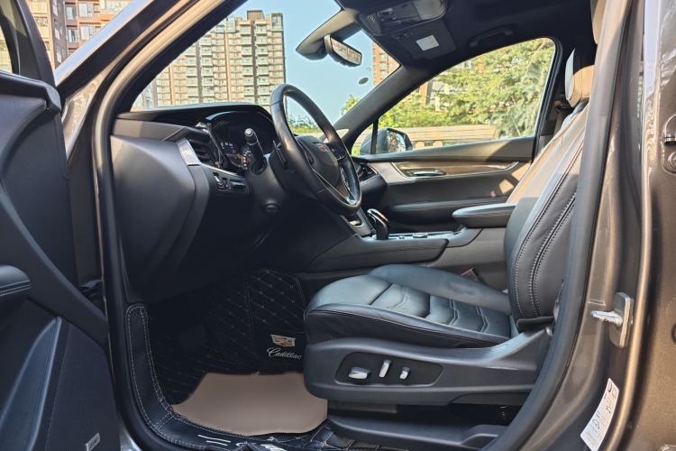 Used Cadillac XT6 2020 28T Six-Seater Four-Wheel-Drive Luxury Version
