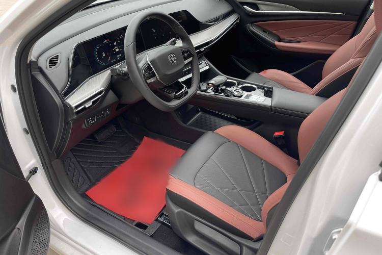 Used Changan Eado 2024 PLUS Blue Whale NE 1.4T GDI DCT High-Energy Edition
