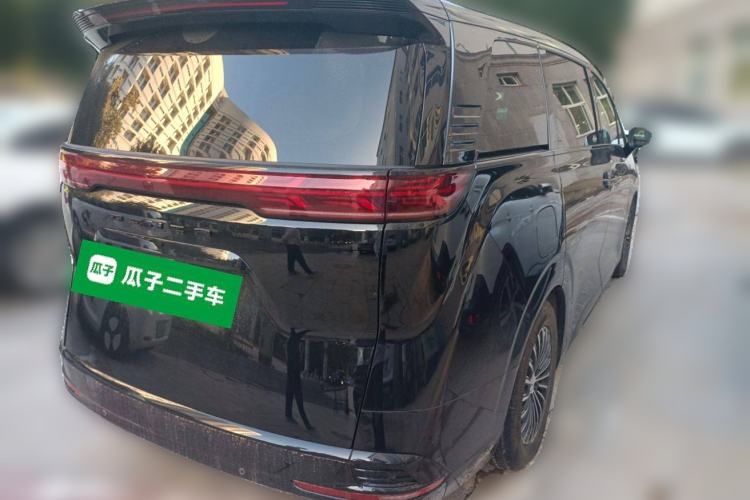 Used Denza D9 2022 DM-i 970 Four-Wheel Drive Prestige Model
