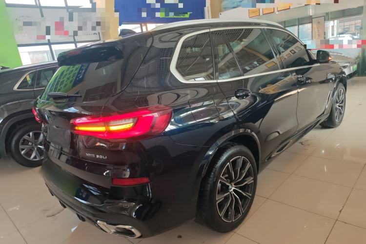 Used BMW X5 2022 Restyled xDrive 30Li Luxury Version M Sport Package
