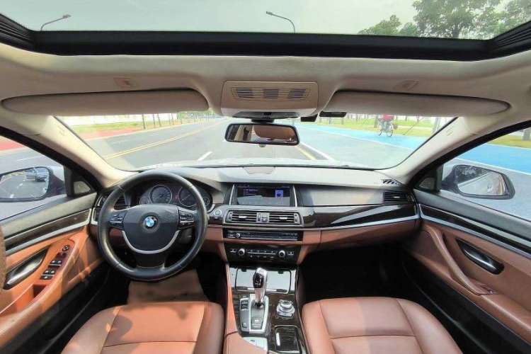 Used BMW 5 Series 2013 525Li Leading Model