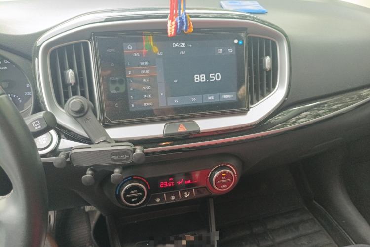 Used Kia Stonic 2021 1.4L CVT Fun & Sunroof Model
