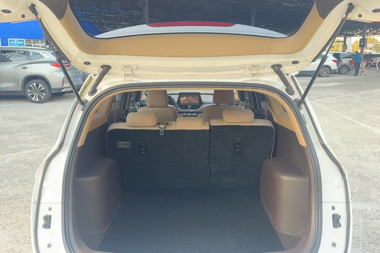 Used Baojun 310W 2017 1.5L Manual Comfort Model China V Standard