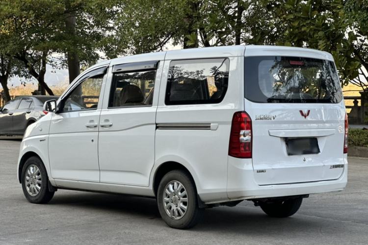 Used Wuling Rongguang V 2018 1.5L Standard Version