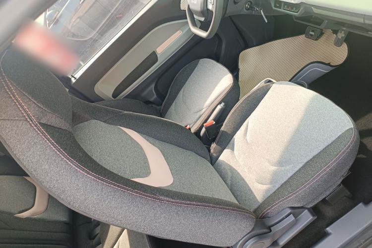 Used Chery QQ Ice Cream 2022 170km Sundae Phosphate Lithium-Ion