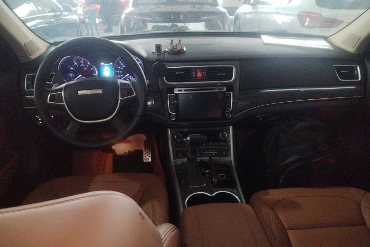 Used Haval H8 2015 2.0T Two-Wheel-Drive Elite Version