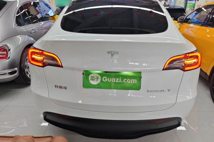 Used Tesla Model Y 2024 Rear-Wheel-Drive Version
