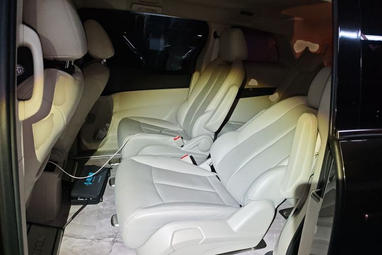 Used Buick GL8 2023 Land Executive Class Smart Enjoyment Model