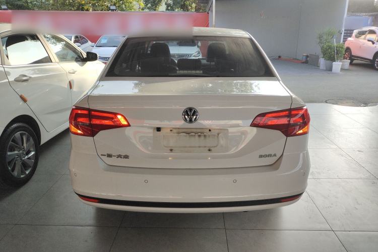 Used Volkswagen Bora 2018 1.5L Manual Fashion Model
