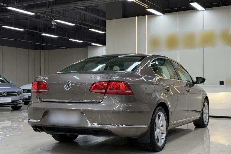 Used Volkswagen Magotan 2015 2.0 TSI Prestige Model