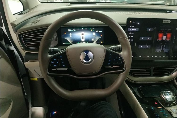 Used Denza D9 2022 DM-i 970 Four-Wheel Drive Prestige Model
