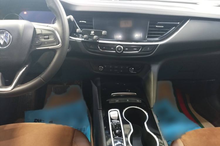 Used Buick Regal 2020 552T Luxury Version
