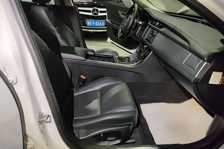 Used Jaguar XFL 2017 XFL 2.0T 240PS Luxury Edition
