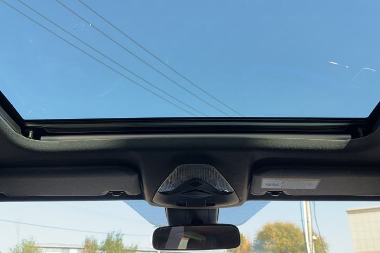 Used Toyota IZOA 2020 2.0L Yichi Version
