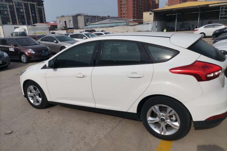 Used Ford Focus 2018 Hatchback Classic 1.6L Automatic Comfort Plus SmartDrive Edition
