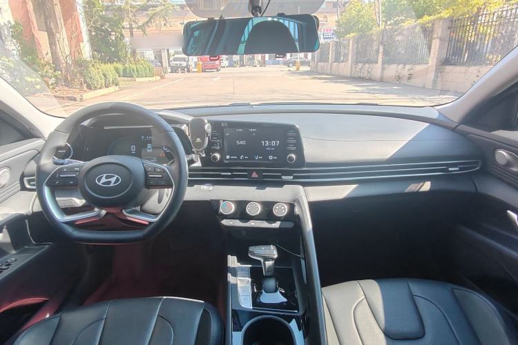 Used Hyundai Elantra 2023 1.5L CVT GLX Elite Edition
