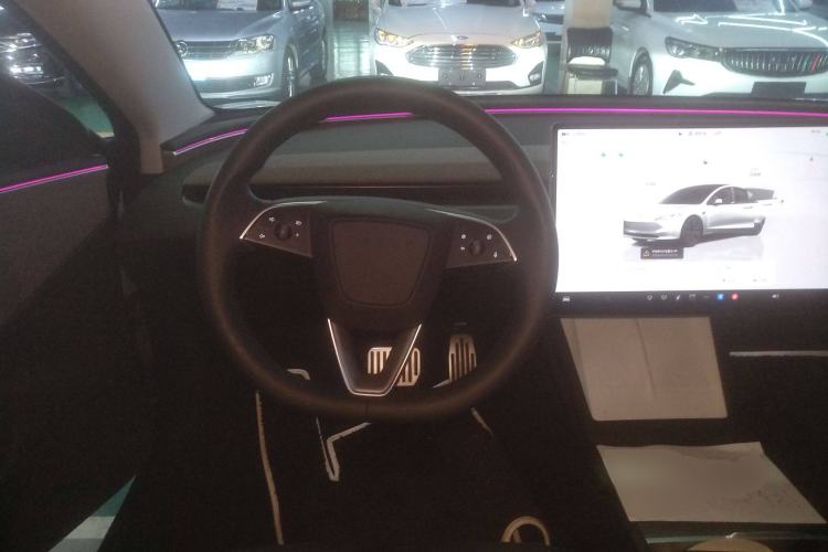 Used Tesla Model 3 2023 Rear-Wheel-Drive Version
