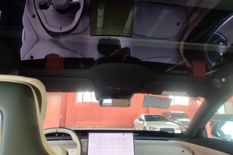 Used  YU7 2025 Ultra-Long Range All-Wheel Drive Pro Version
