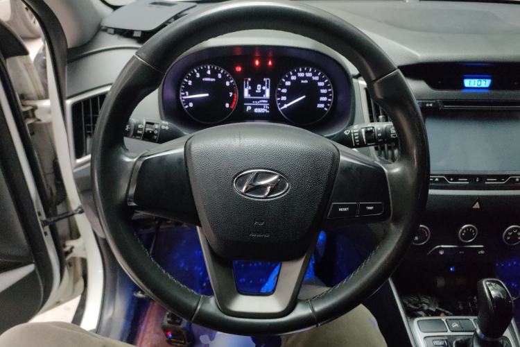 Used Hyundai ix25 2015 1.6L Automatic Two-Wheel Drive Smart GLS Trim
