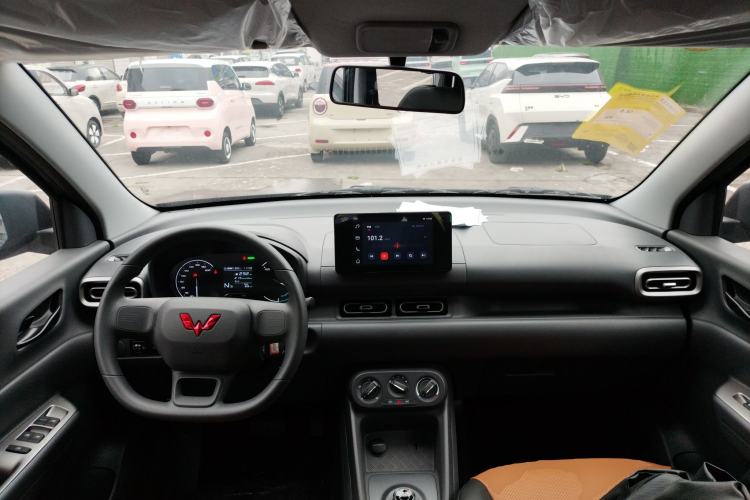 Used Wuling Hongguang New Energy 2024 All-Electric Model 300KM Standard Version
