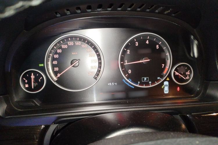 Used BMW 5 Series 2014 525Li Luxury Design Package
