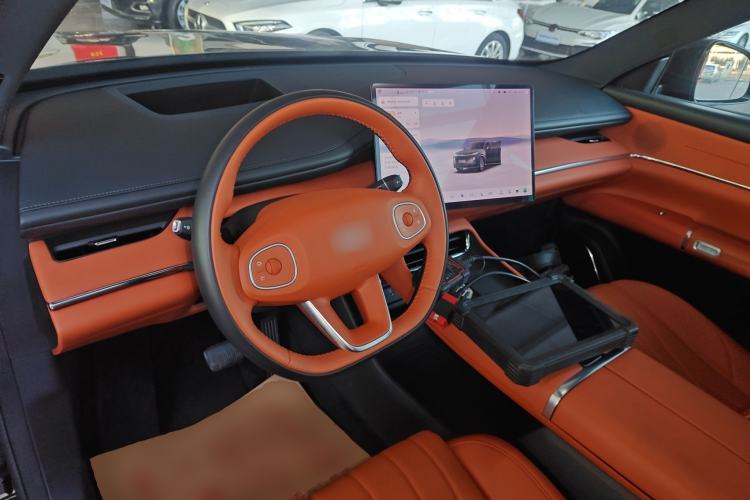 Used  Q07 2025 215 Flagship PLUS