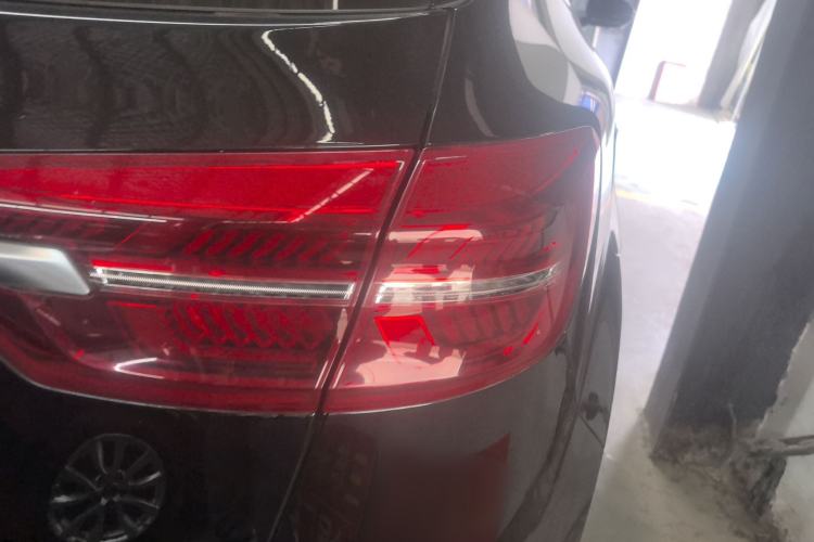 Used Hongqi HS5 2022 Revised Version 2.0T Smart Connect Flagship Edition