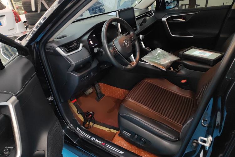 Used Toyota RAV4 2022 2.0L CVT Two-Wheel Drive Fashion Plus Edition