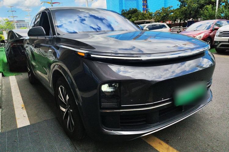 Used Li Auto L8 2023 Air model
