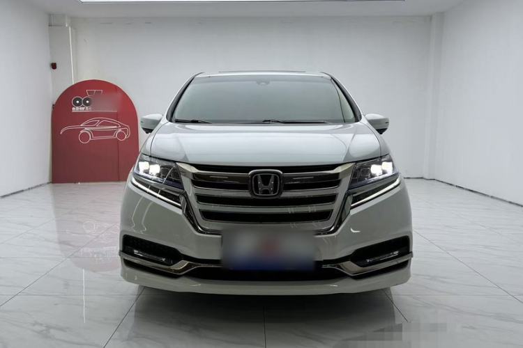 Used Honda Elysion 2019 2.0L Hybrid Luxury Edition

